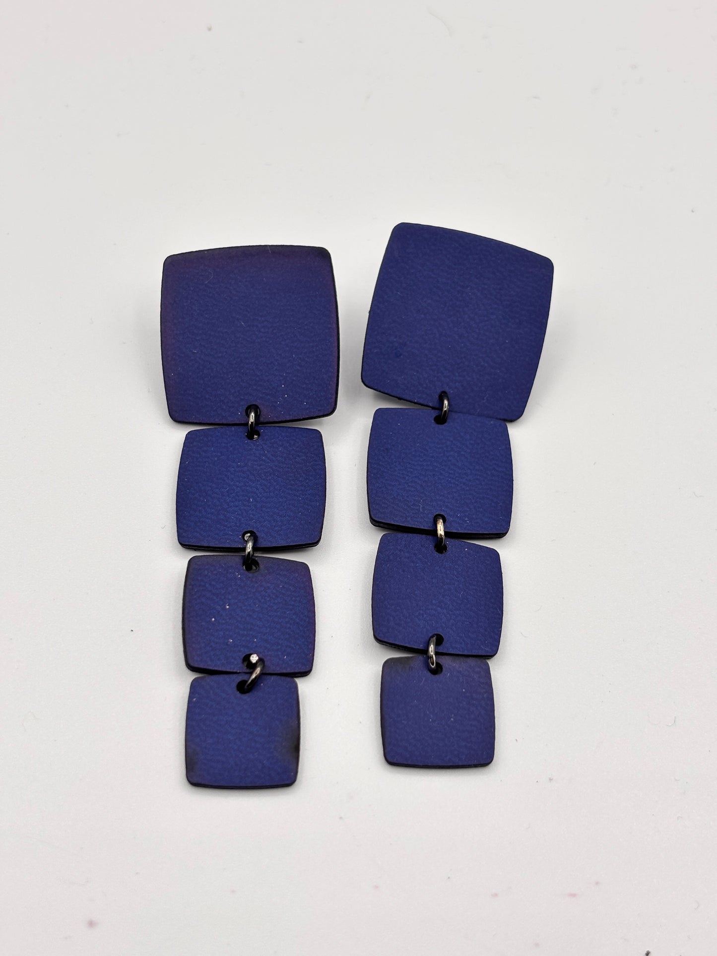 RECTANGLE EARRINGS - Matte Reptile Black