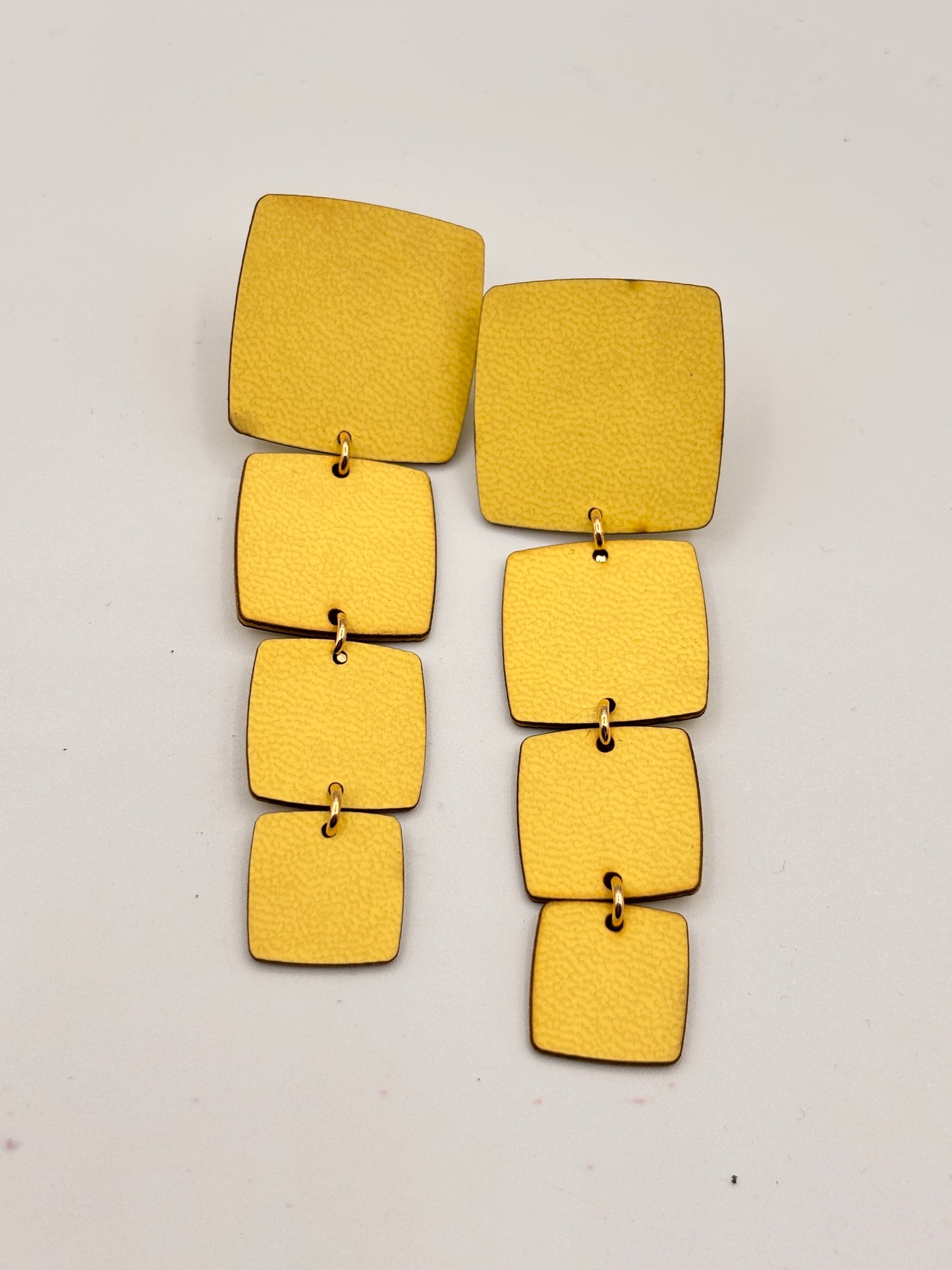 RECTANGLE EARRINGS - Matte Reptile Black