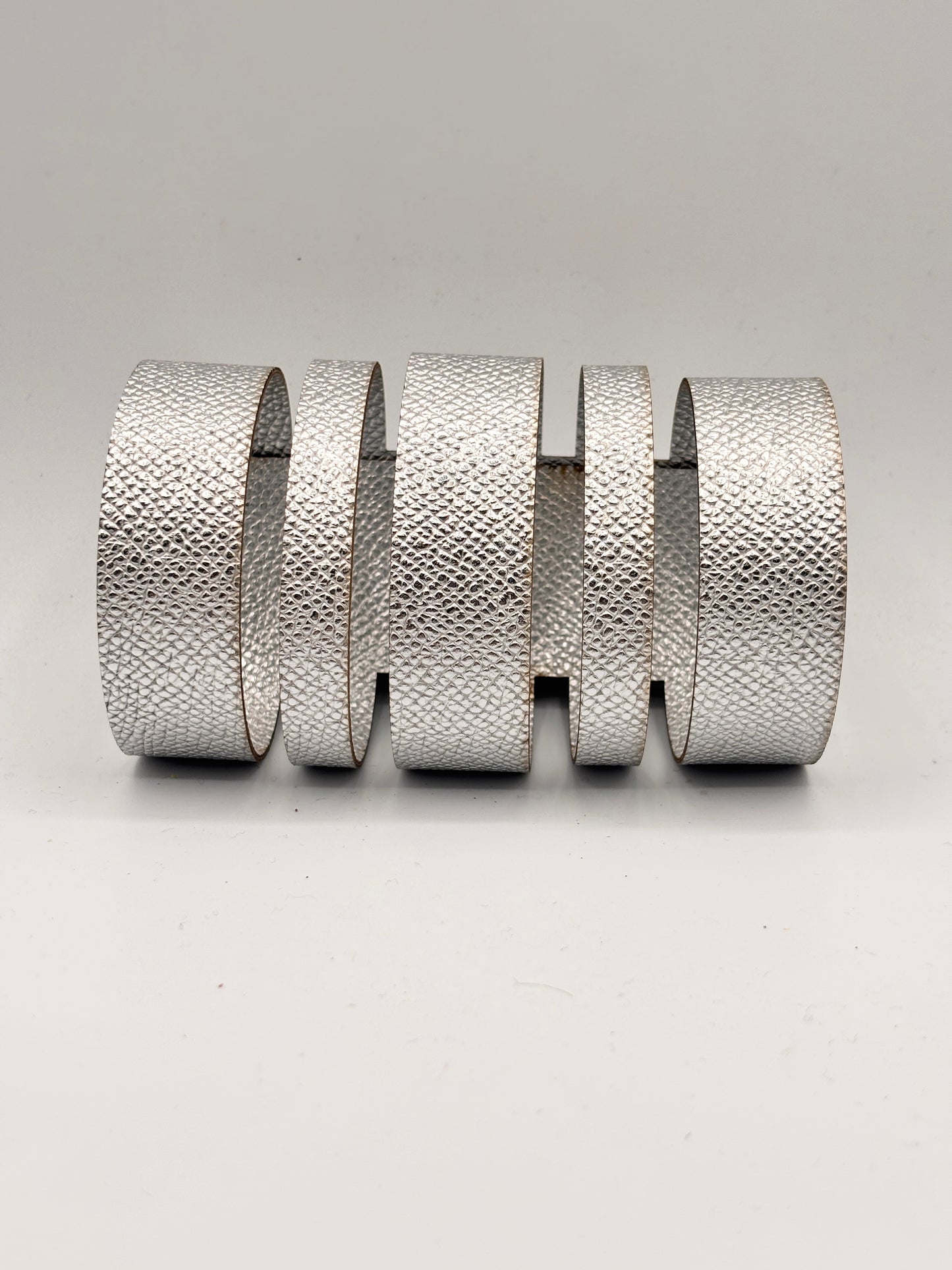 Ribbon Bracelet - Black Reptile Mat