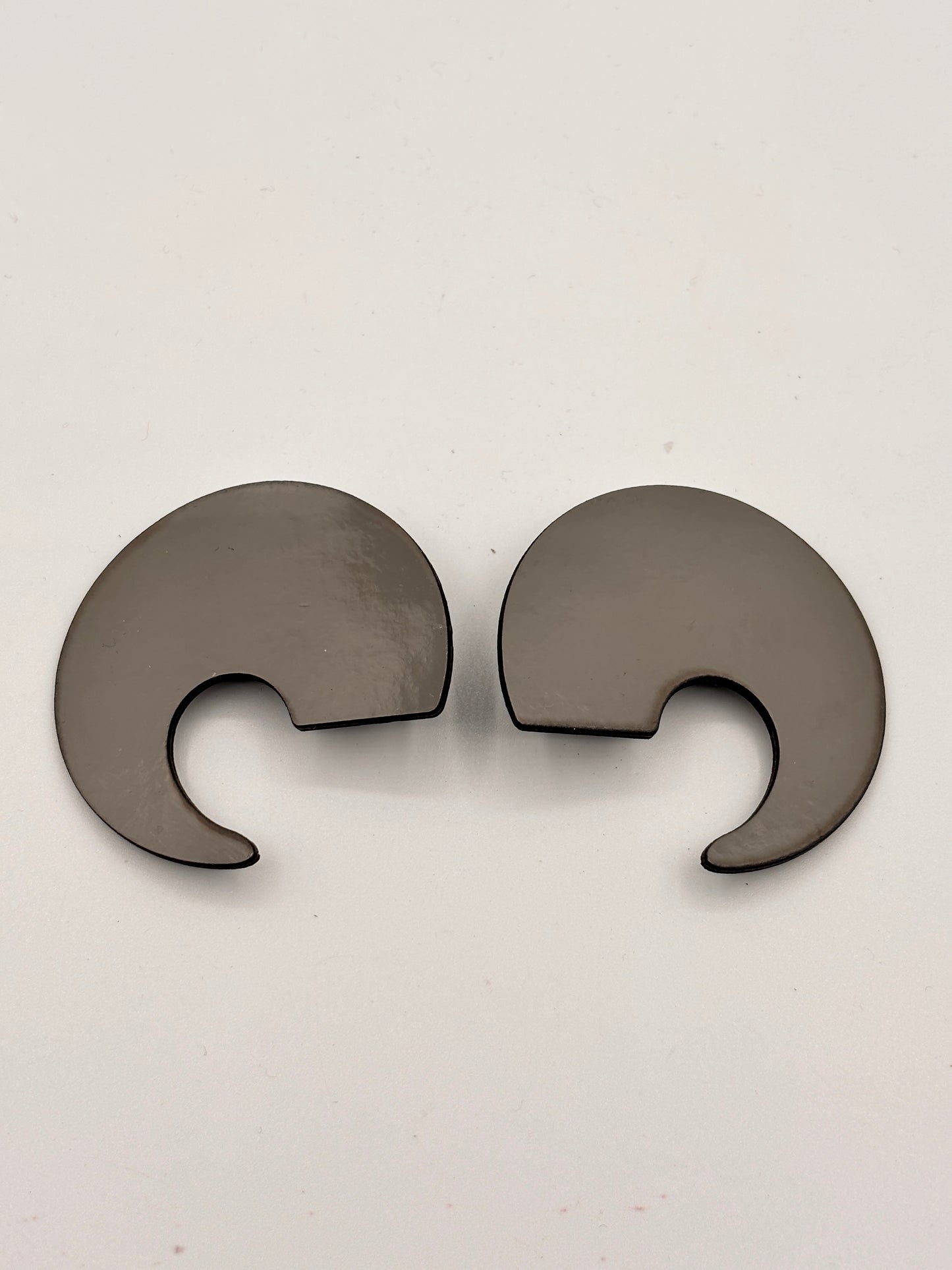 OVAL EARRINGS - Tiffany Green