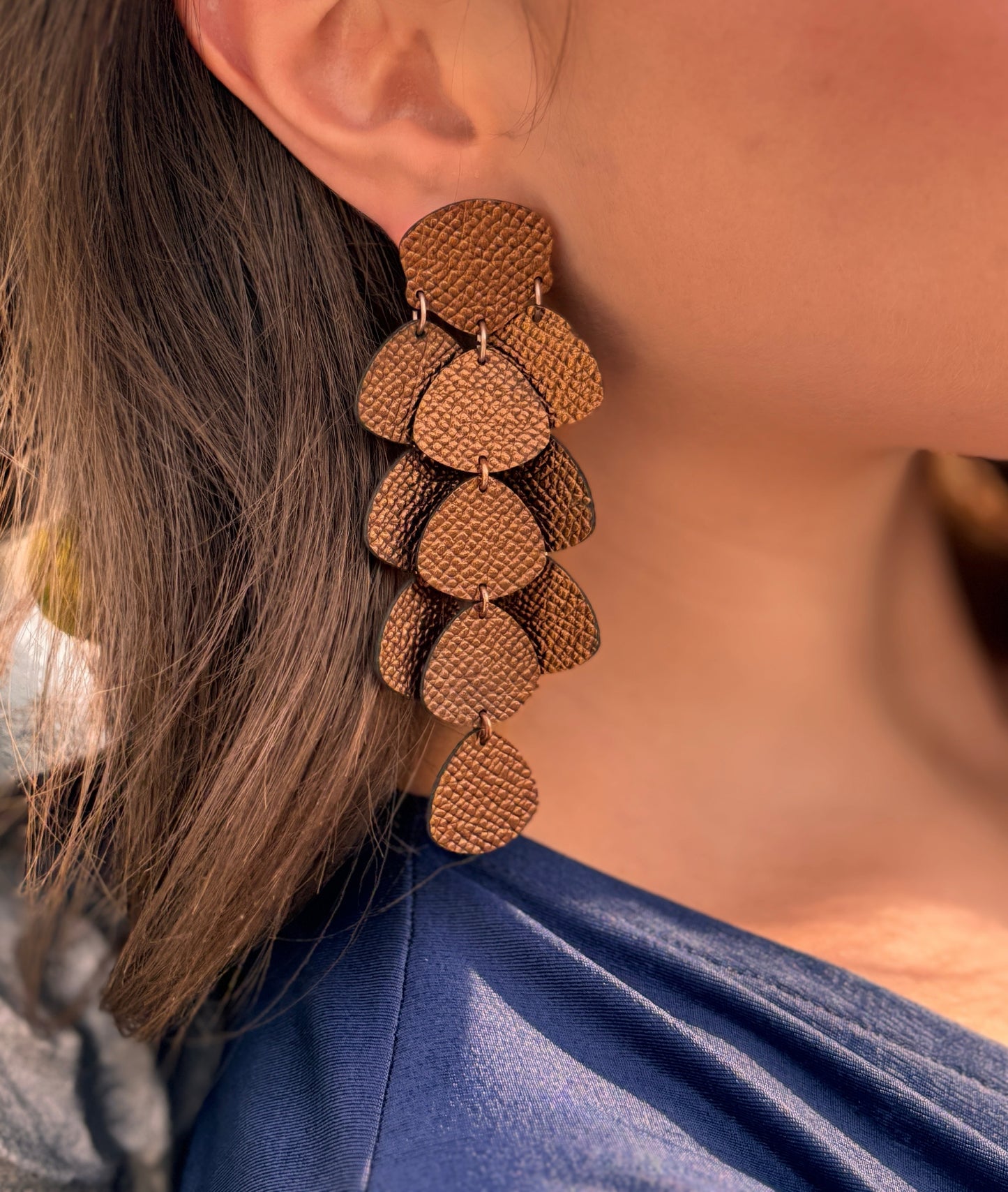 Orecchini PETALI - Marrone Martellato