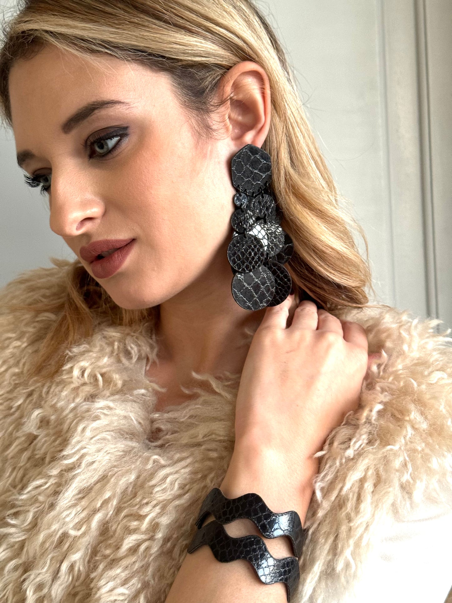 Intreccio Bracelet - Black Reptile Mat