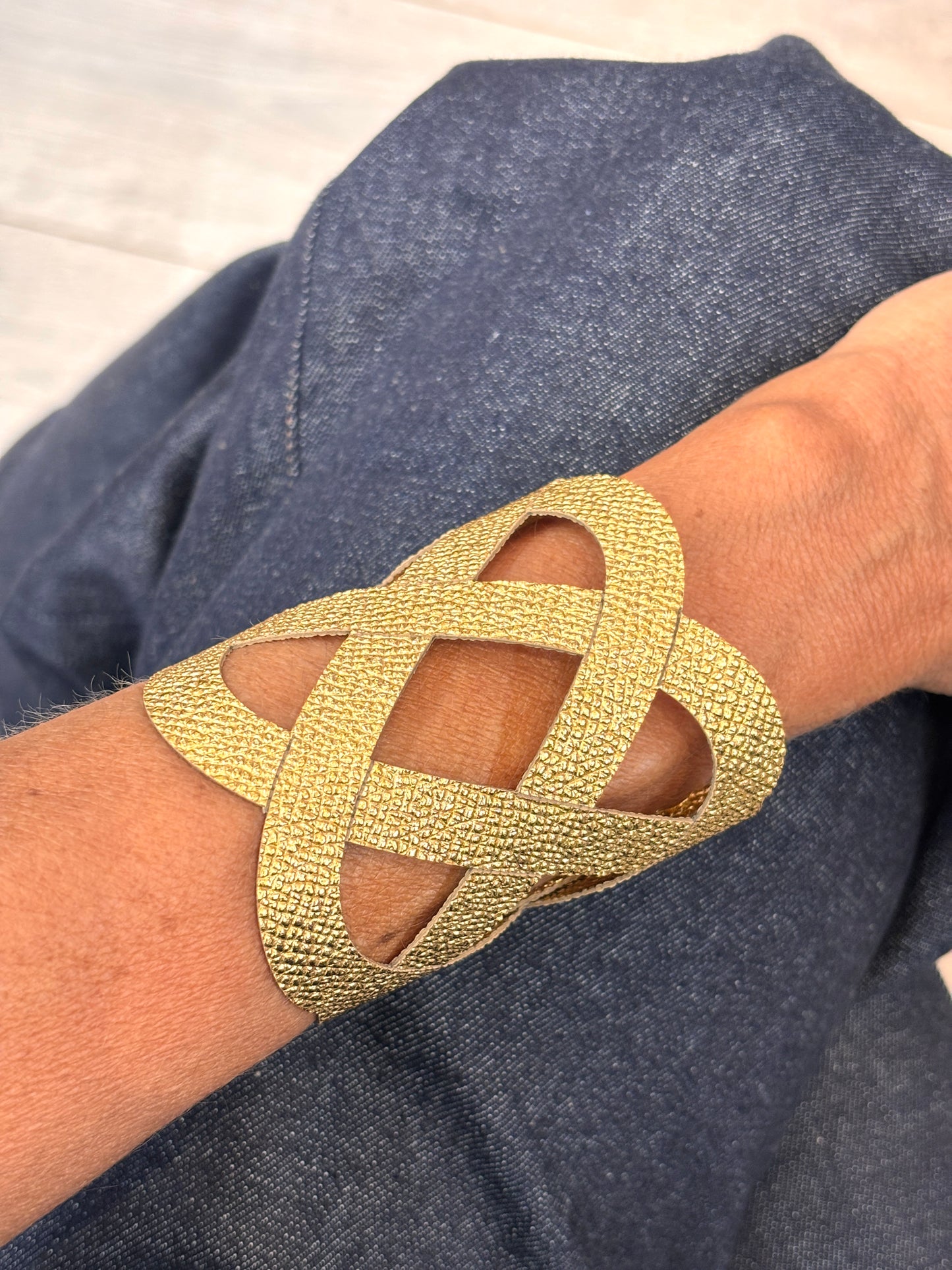 Intreccio Bracelet - Black Reptile Mat