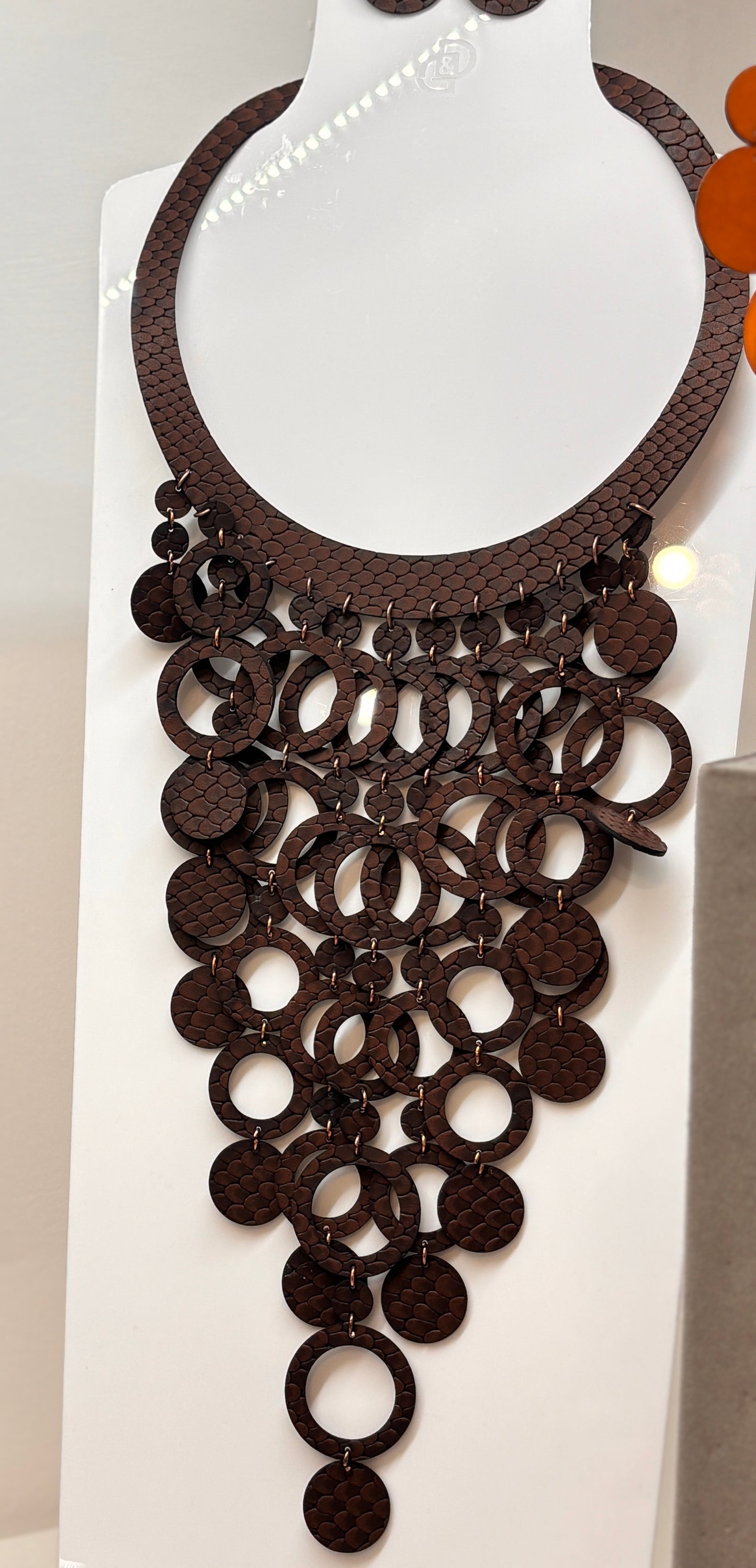 Collana CERCHI degradè - Marrone Rettile Mat