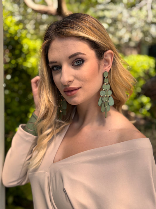 CHANDELIER EARRINGS - Wine