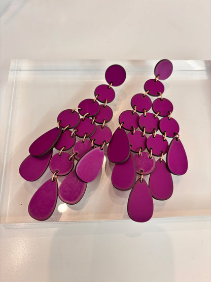 CHANDELIER EARRINGS - Wine