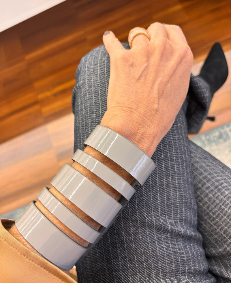 Ribbon Bracelet - Black Reptile Mat
