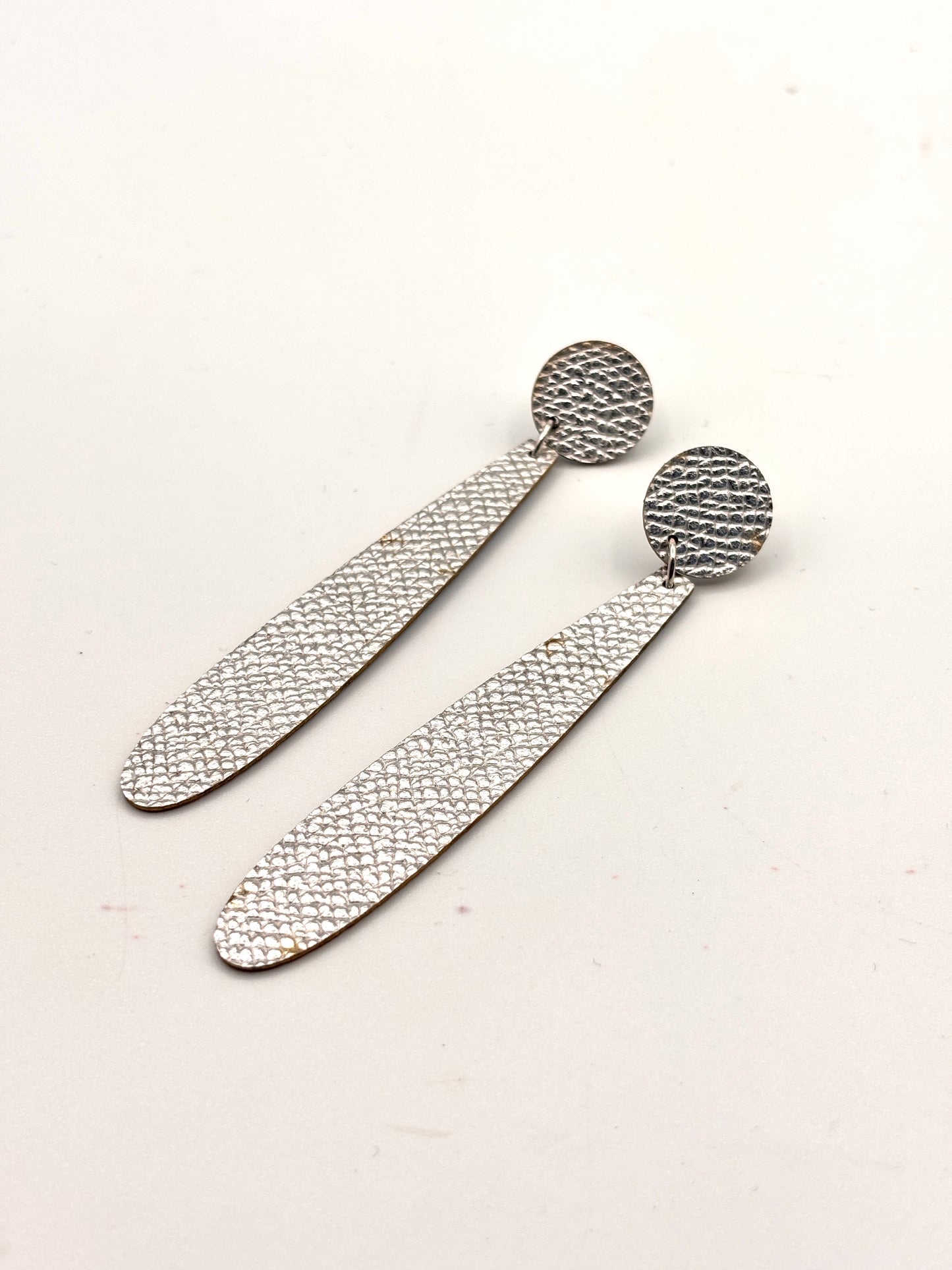 Orecchini GOCCIA - Argento Martellato