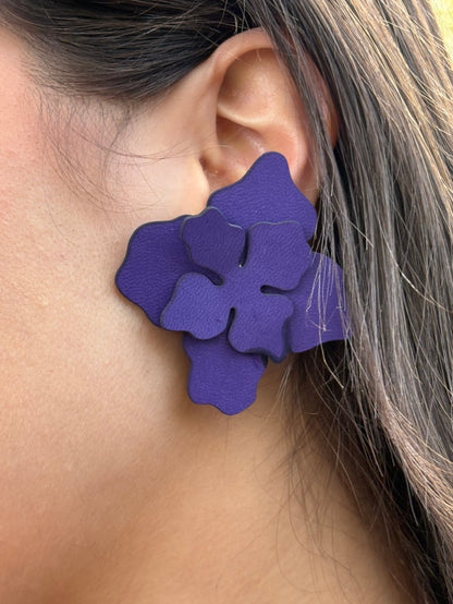 PETAL EARRINGS - Black
