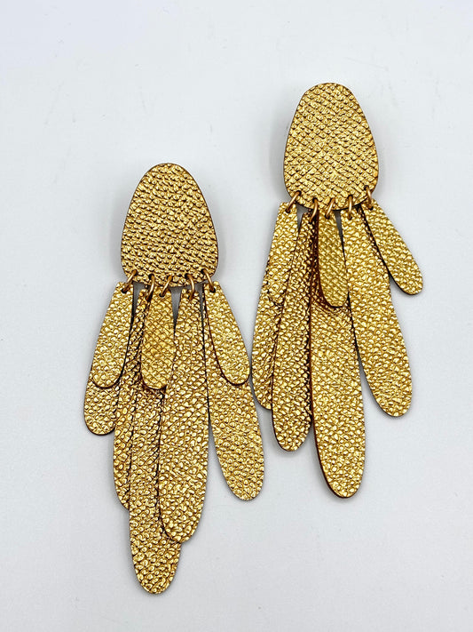 TUFT EARRINGS - Gold